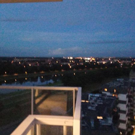Wroclaw Penthouse Views Odra And City Center מראה חיצוני תמונה